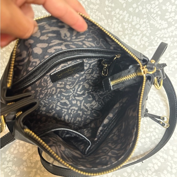 Jessica Simpson Noel Gold Grommets Cross-Body Bag - Picture 6 of 7